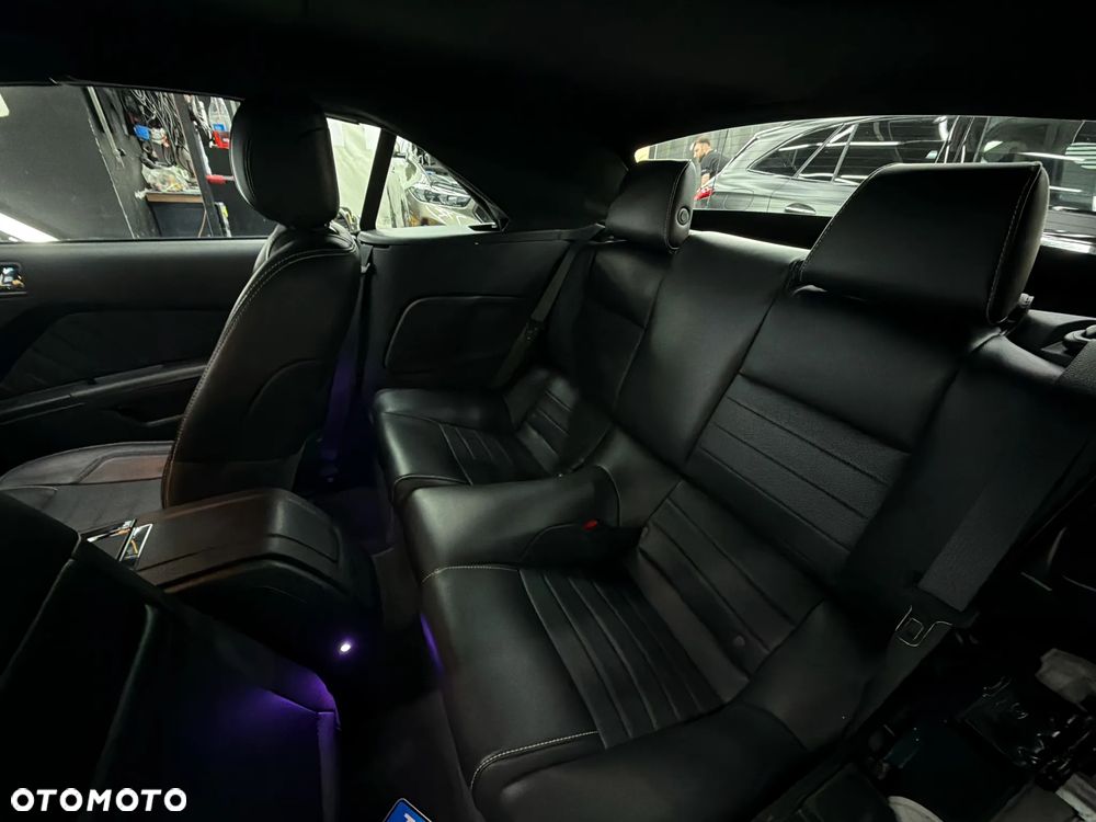 Ford Mustang 3.7 V6 - 24