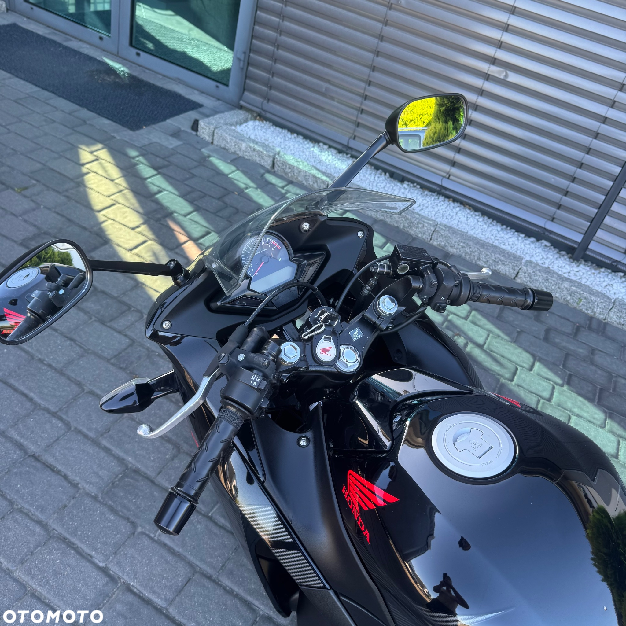 Honda CBR - 11