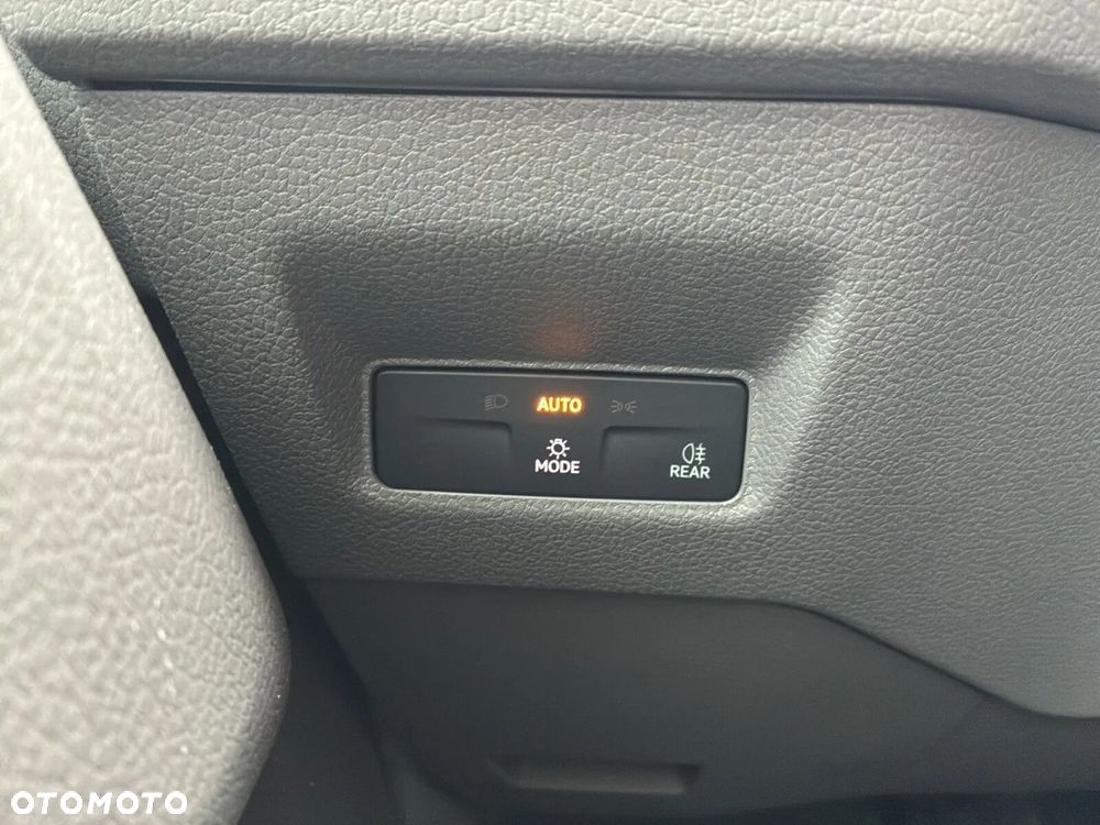 Volkswagen Crafter 35 Furgon L4H3, 2.0BiTDI 177KM, 4490mm, Wysoki dach - 32