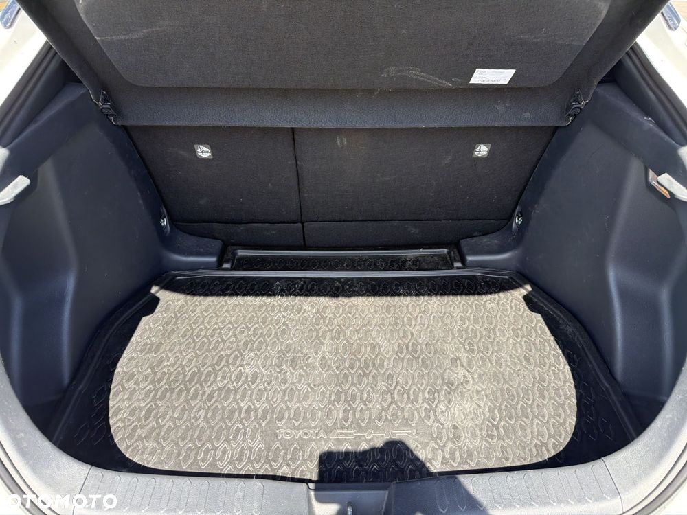 Toyota C-HR 1.8 Hybrid Executive - 13