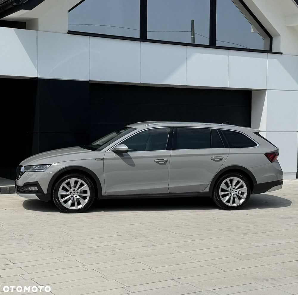 Skoda Octavia 2.0 TDI DSG 4x4 Scout First Edition - 4