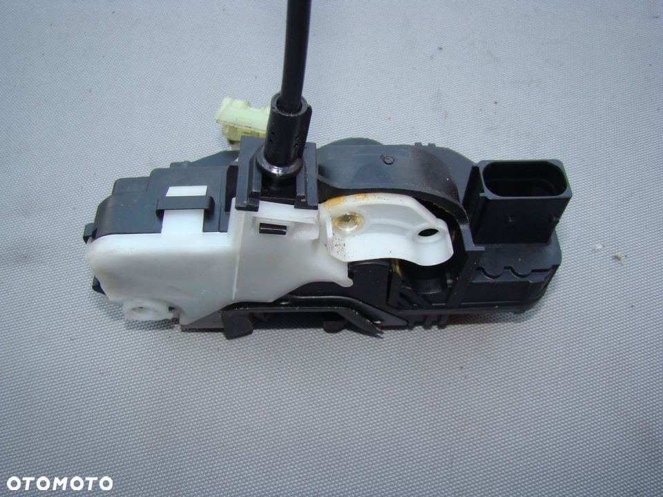 OPEL INSIGNIA ZAMEK DRZWI PRAWYCH PRAWY PRZÓD - 3