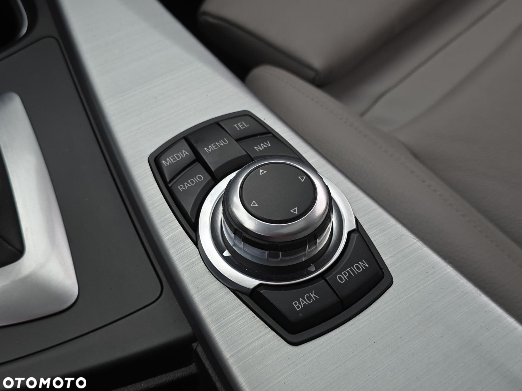 BMW Seria 3 320d Sport Line - 24