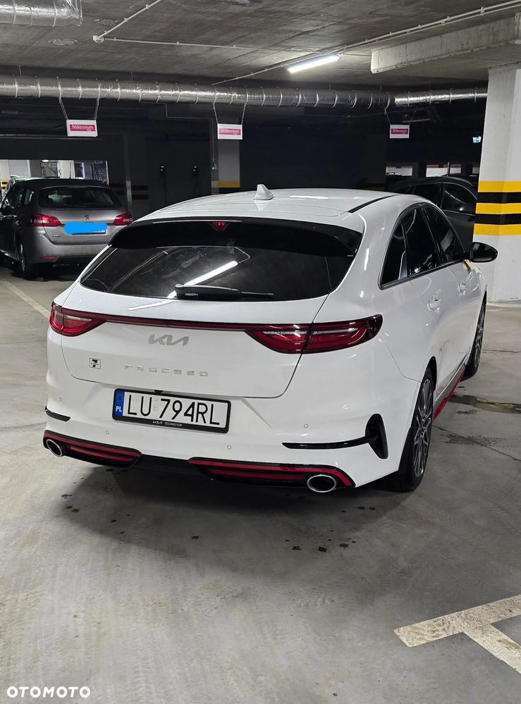 Kia ProCeed - 8