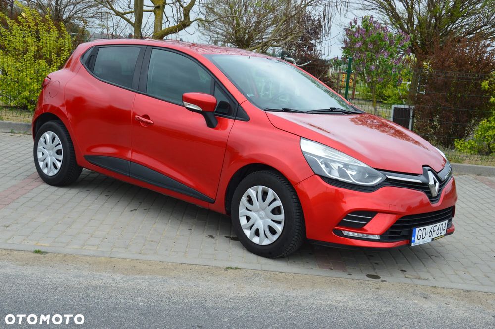 Renault Clio - 6