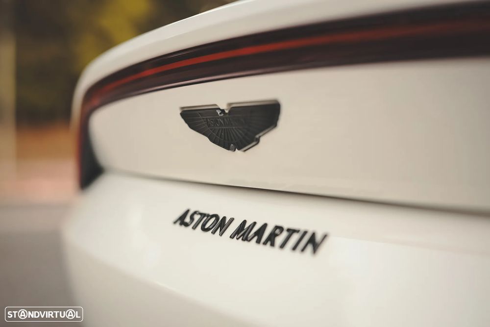 Aston Martin Vantage Coupe V8 - 8