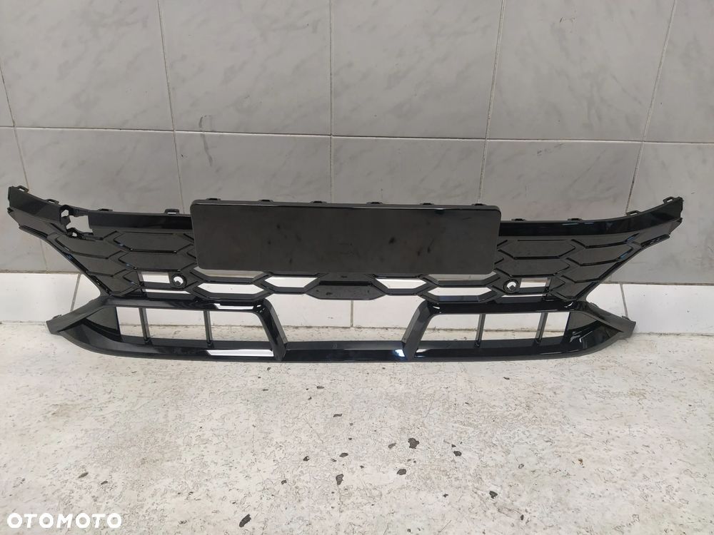 VW GOLF 8 VIII LIFT R-LINE KRATKA ZDERZAKA PRZÓD PRZEDNIA DOLNA GRILL ATRAPA ORYGINAŁ - 2