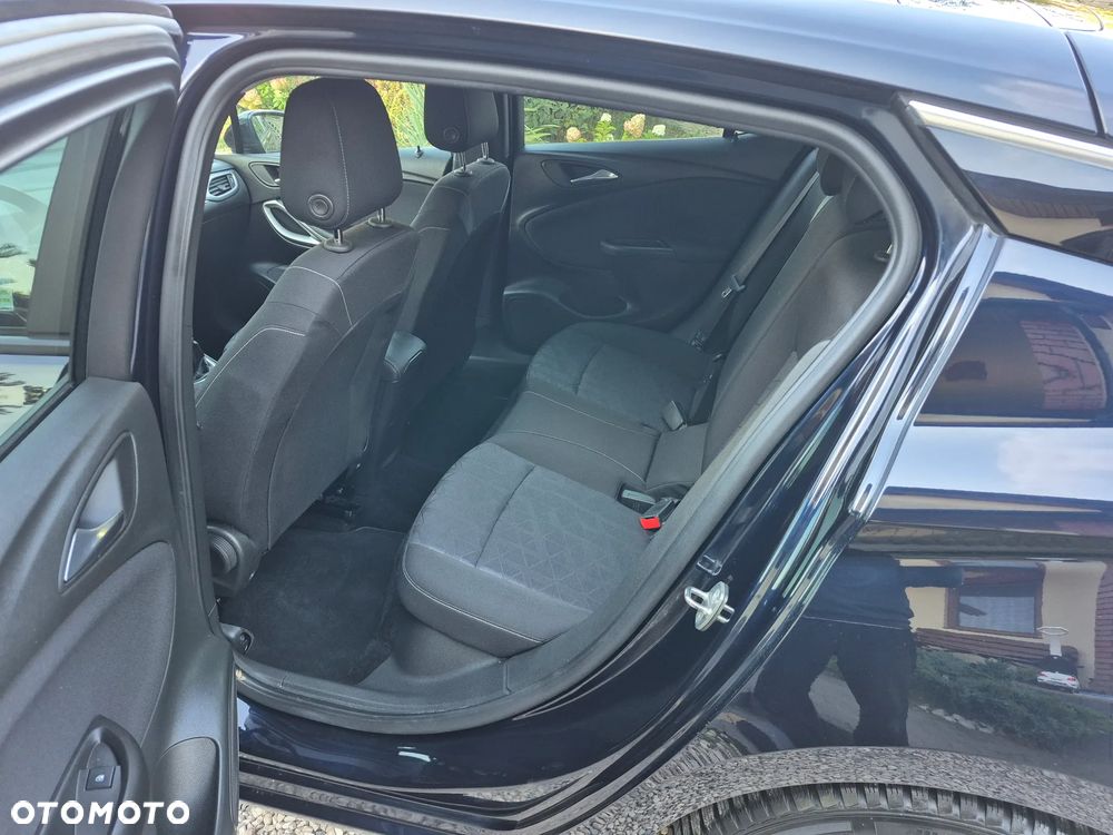 Opel Astra 1.4 T 120 Lat - 17