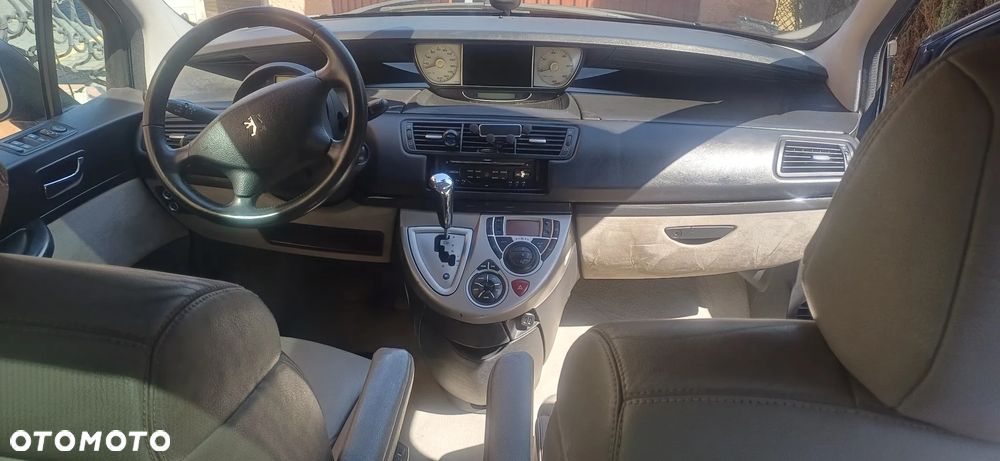 Peugeot 807 2.0 HDi Premium - 17