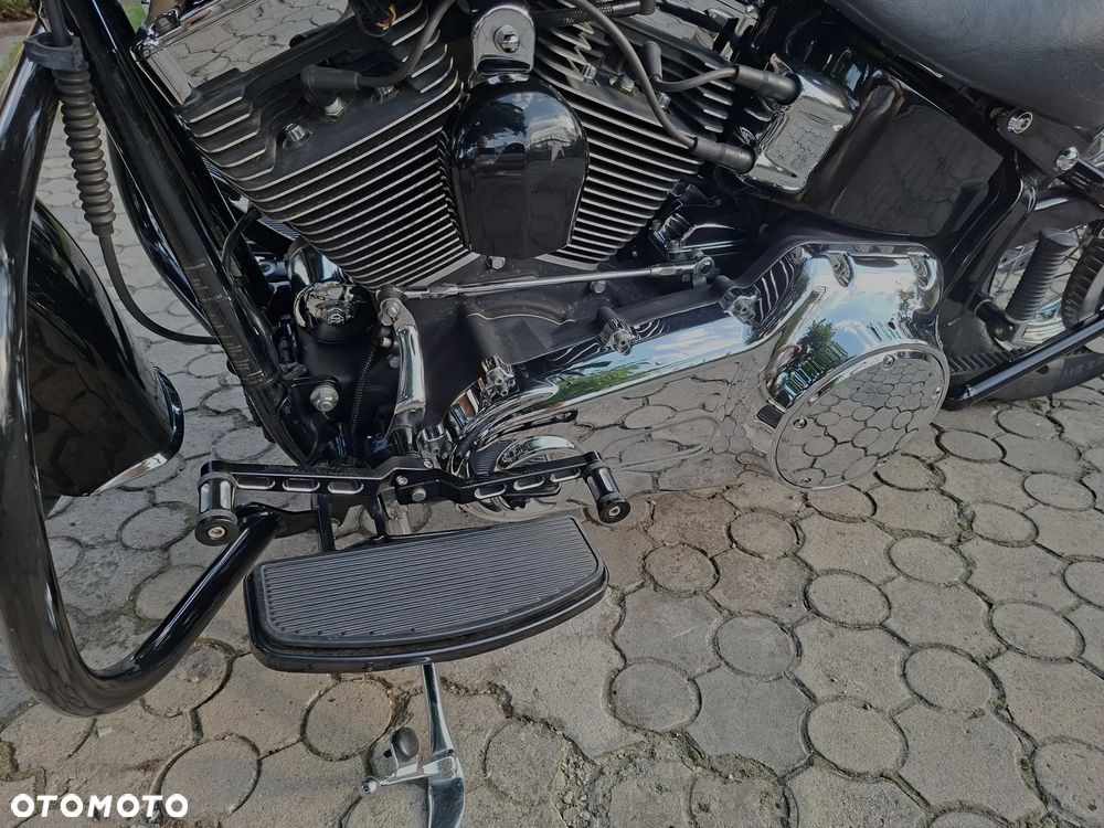 Harley-Davidson Softail Deluxe - 14