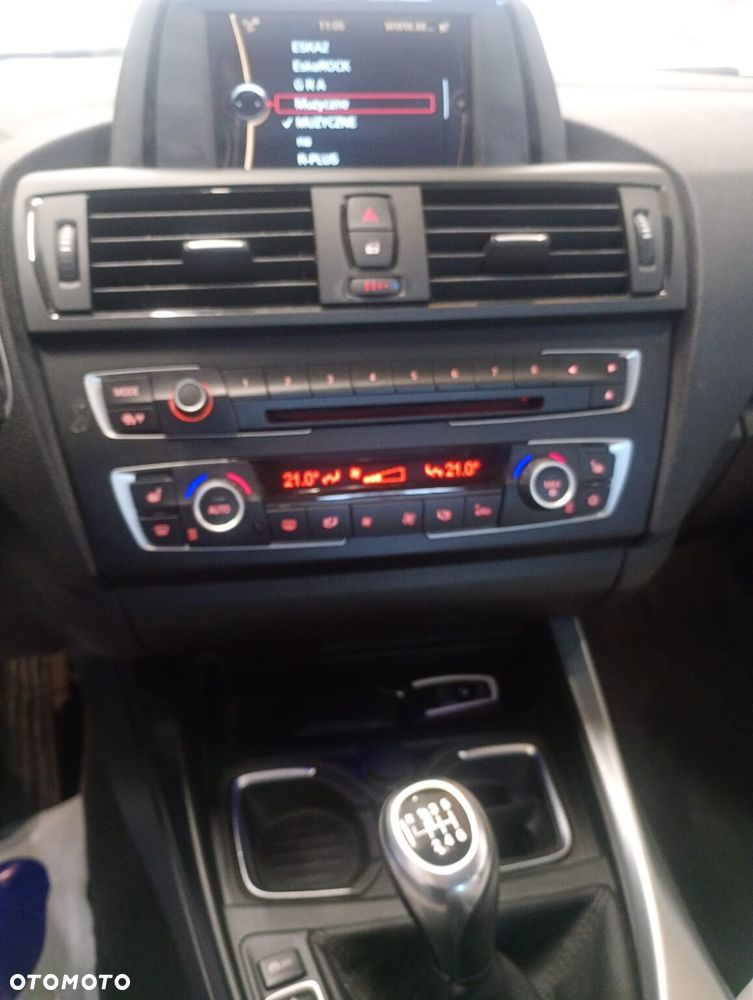 BMW Seria 1 118d DPF - 9