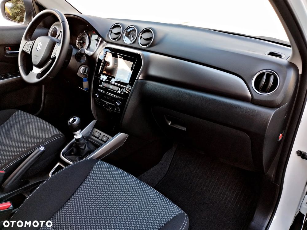 Suzuki Vitara - 10