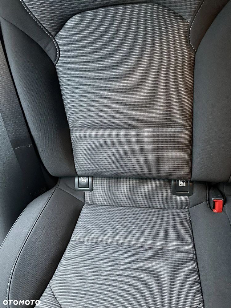 Hyundai i30 1.4 Classic + - 26