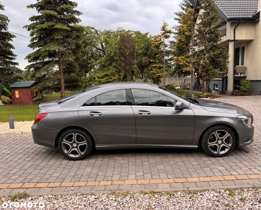 Mercedes-Benz CLA 250 7G-DCT - 17