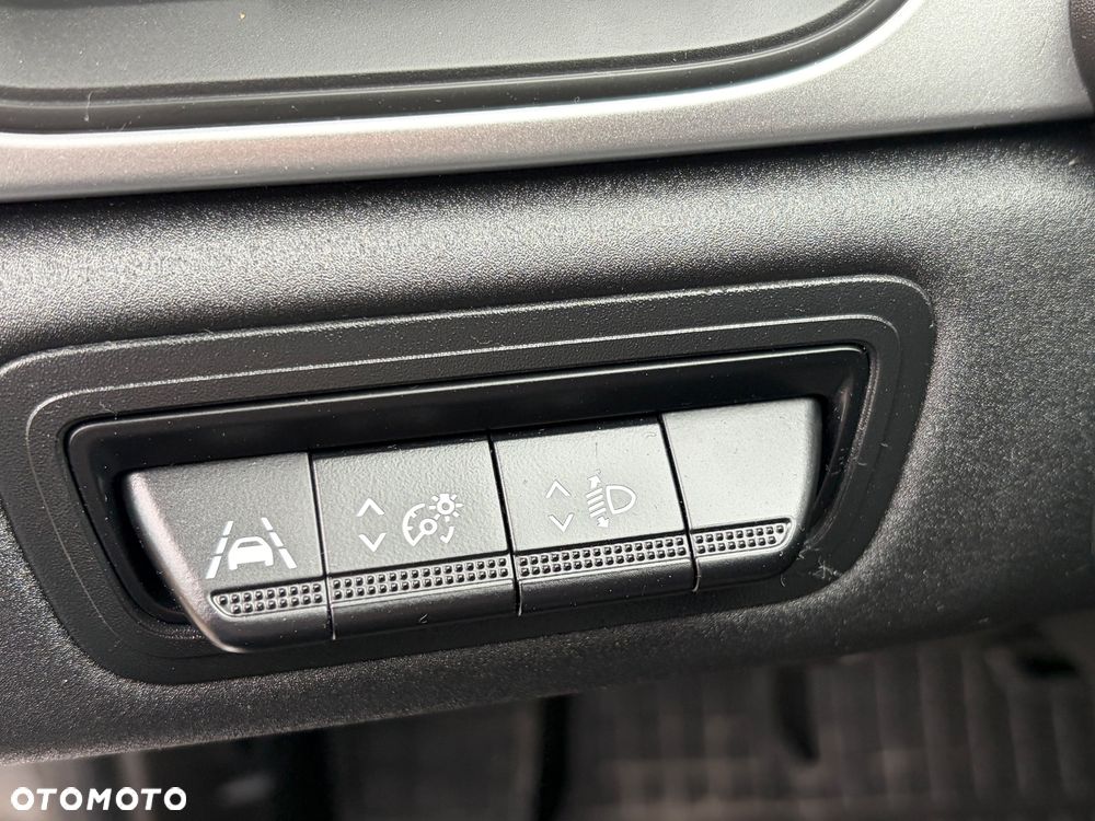 Renault Captur TCe 90 TECHNO - 17