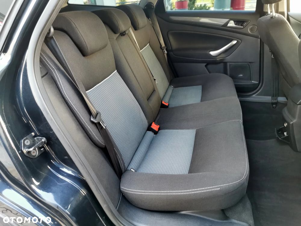 Ford Mondeo 2.0 TDCi Black Magic - 9