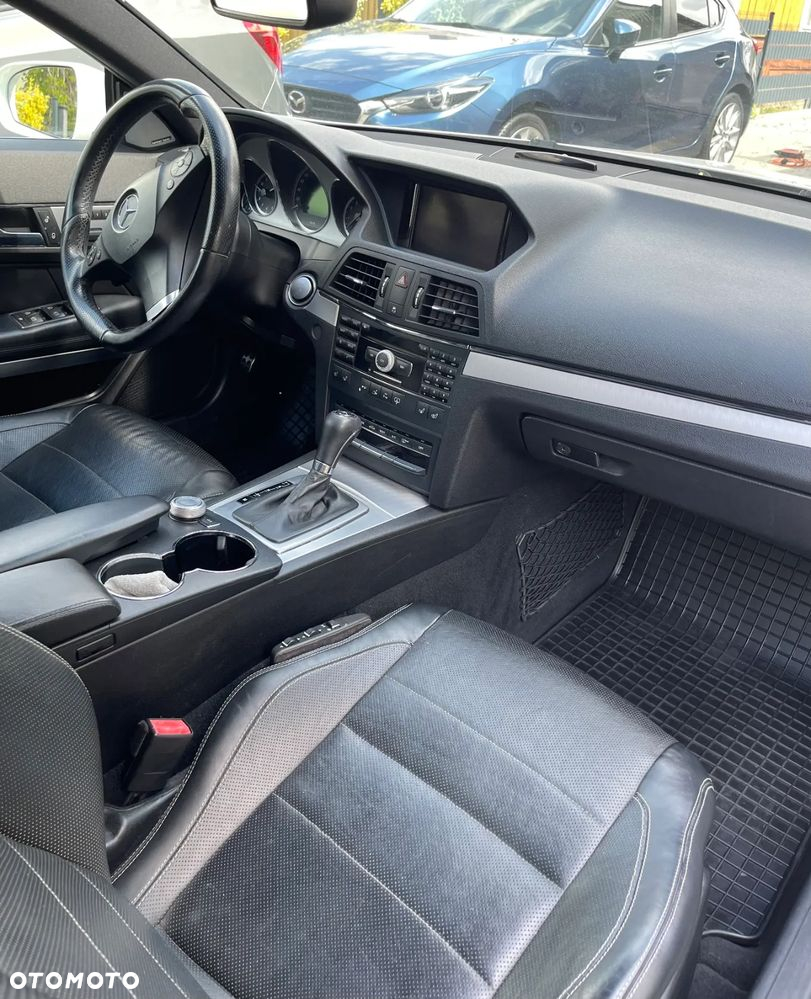 Mercedes-Benz Klasa E 500 Coupe 7G-TRONIC Avantgarde - 14