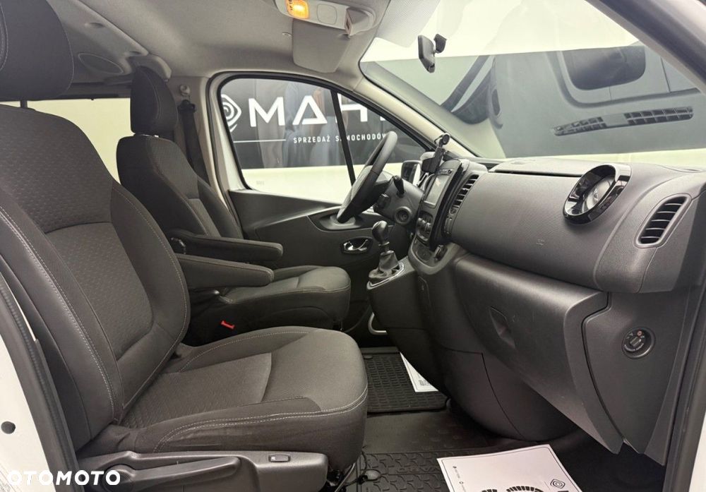 Opel Vivaro - 18