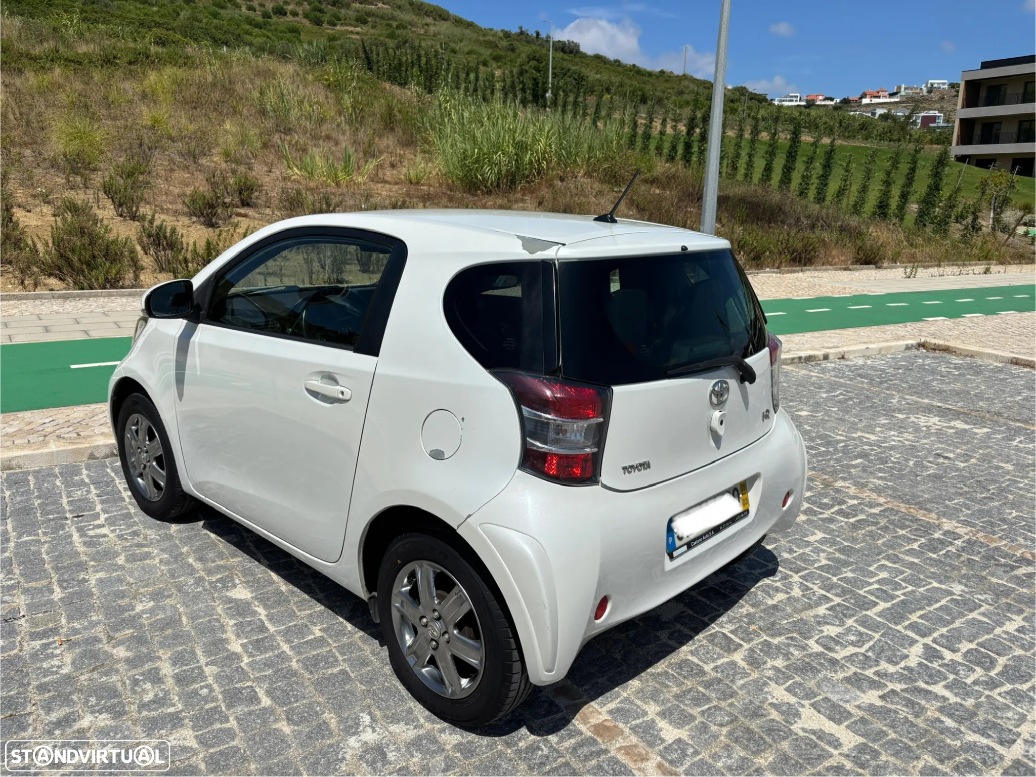 Toyota iQ 1.0 VVT-i 2 EP+NAVI+Bluetooth - 8