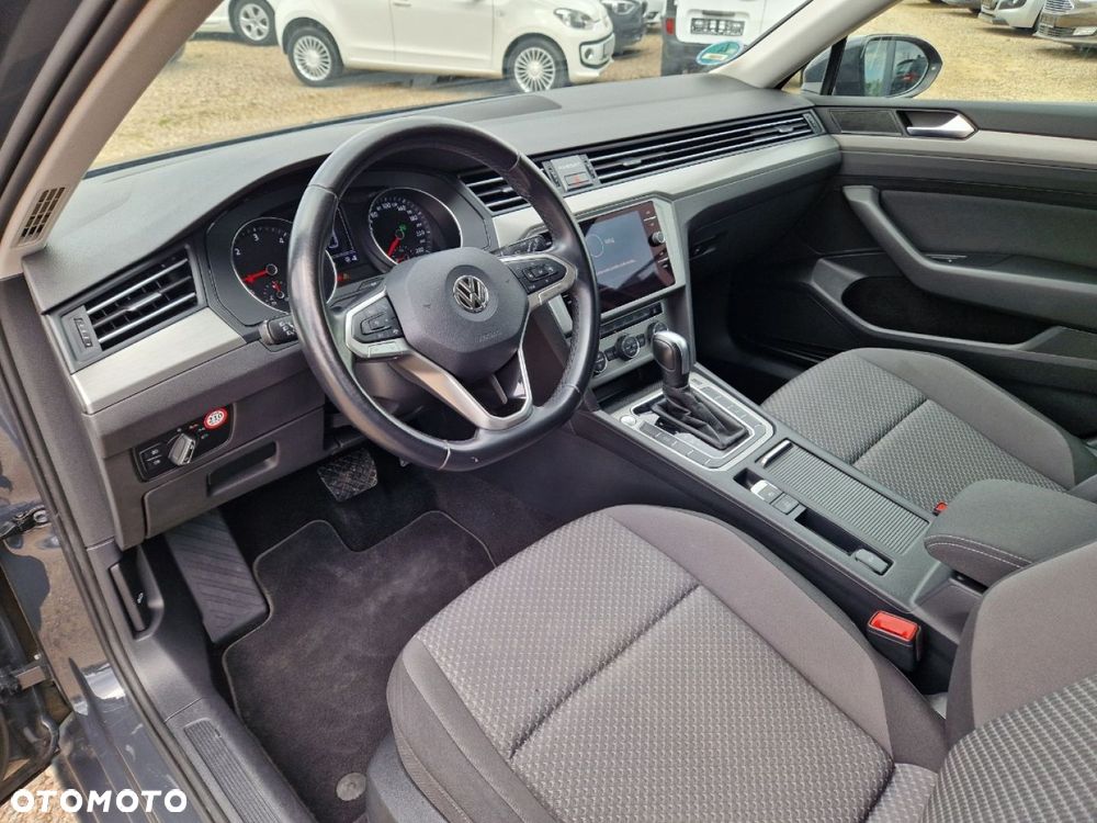 Volkswagen Passat - 6