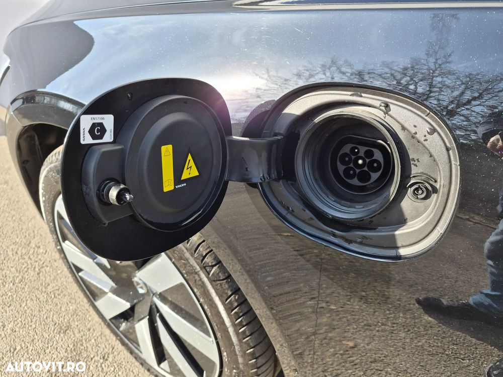 Volvo S90 Recharge T8 AWD Plus Bright - 32