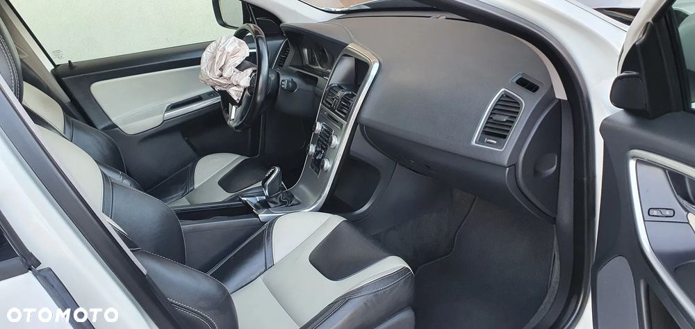 Volvo XC 60 - 13