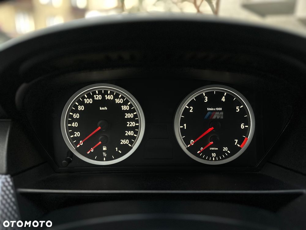 BMW Seria 5 - 38