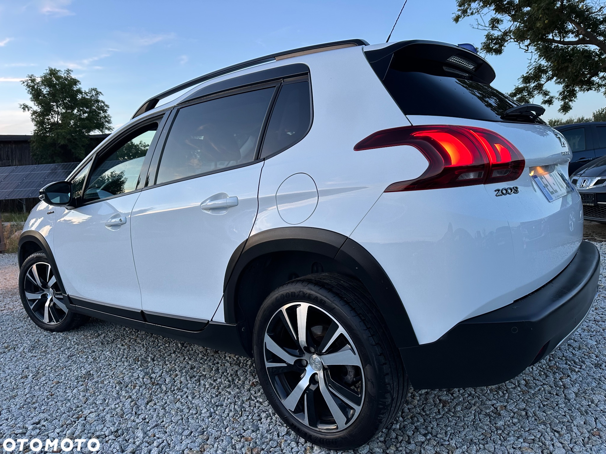 Peugeot 2008 PureTech 110 Stop&Start GT-Line Edition - 22