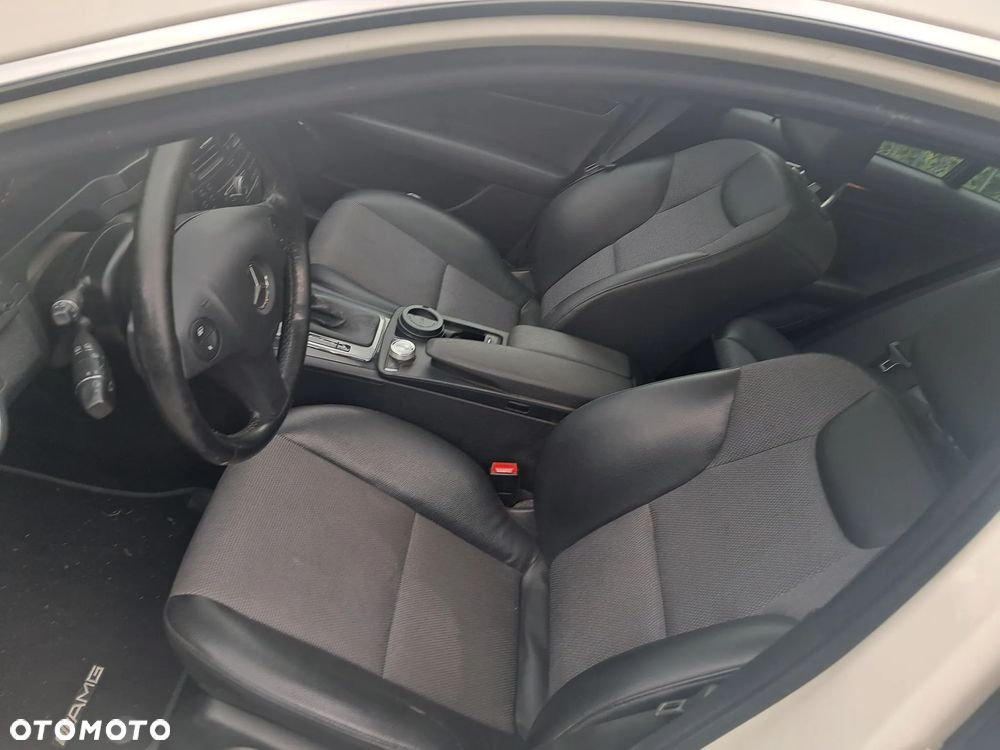 Mercedes-Benz Klasa C 220 CDI DPF Automatik Avantgarde - 9