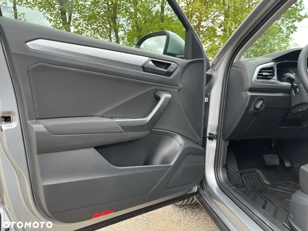 Volkswagen T-Roc 1.5 TSI Life Plus DSG - 11