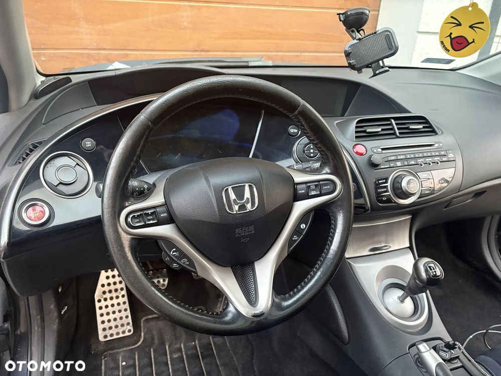 Honda Civic 1.8 Executive - 9
