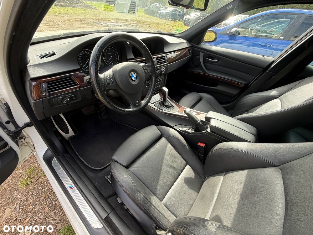 BMW Seria 3 - 16