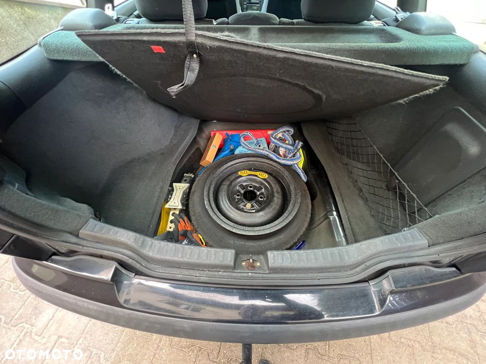 Volvo V40 - 15