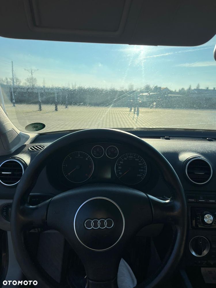 Audi A3 3-drzwiowe 1.9 TDI Ambiente - 22