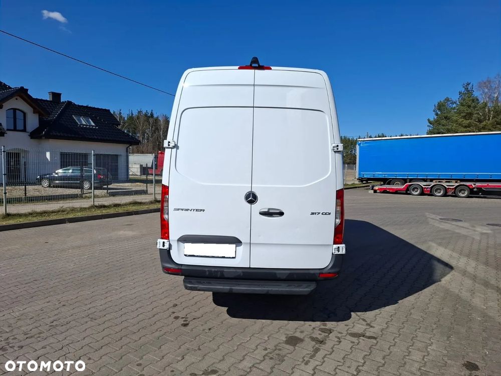Mercedes-Benz SPRINTER L4H2 - 7
