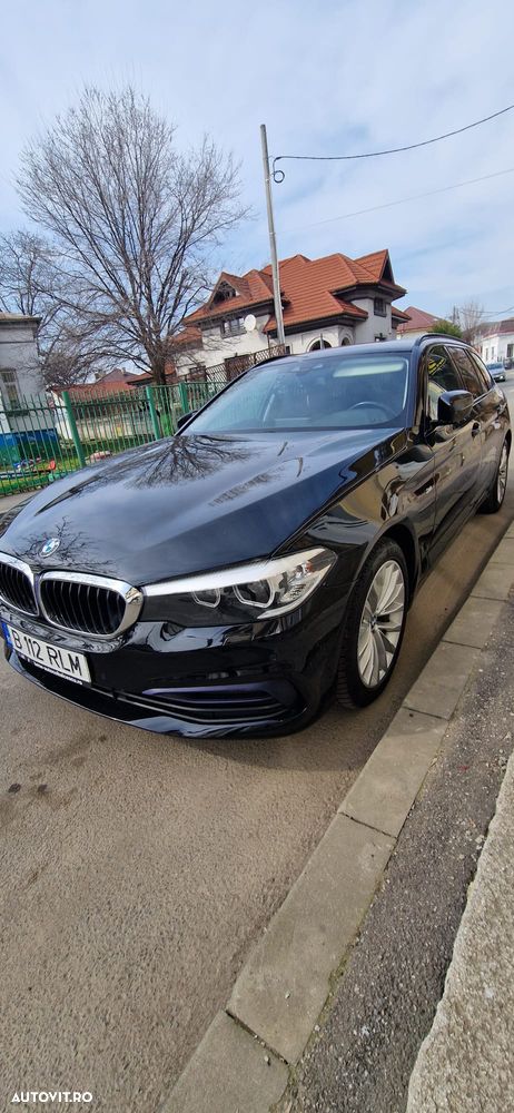 BMW Seria 5 520d AT - 9