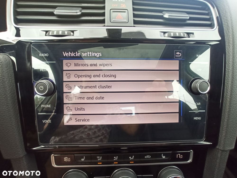 Volkswagen Golf - 17