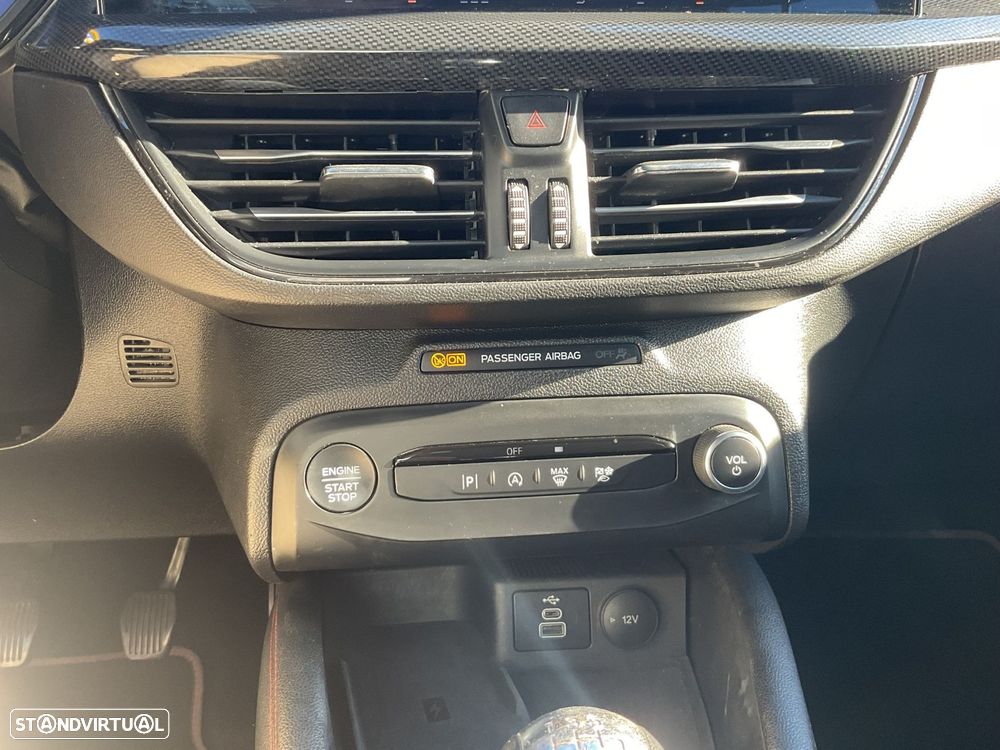 Ford Focus SW 1.0 EcoBoost MHEV ST-Line - 28