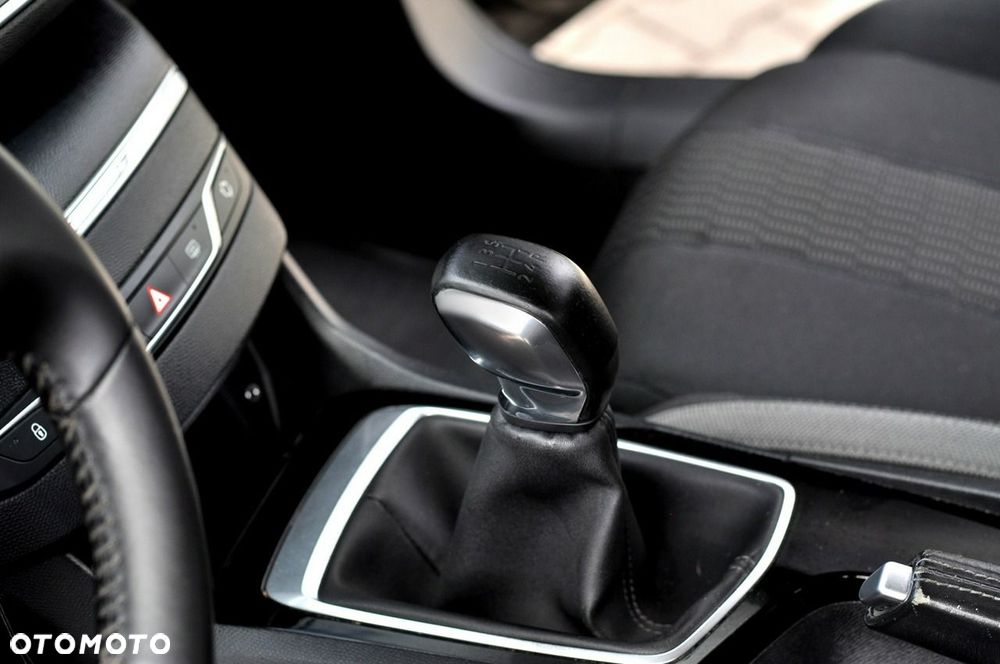 Peugeot 308 1.6 BlueHDi Style S&S - 13