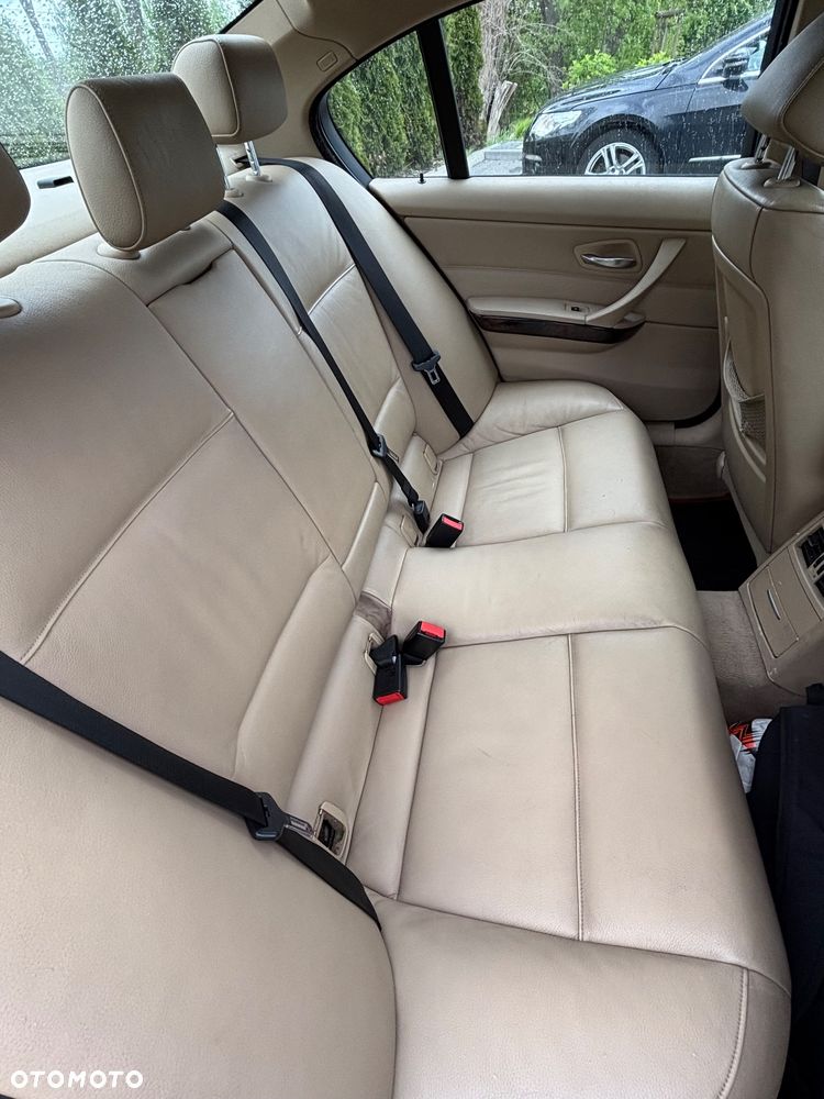 BMW Seria 3 325xi - 12