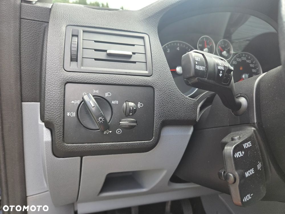 Ford Focus C-Max 1.8 Futura - 12