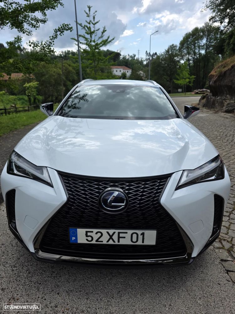 Lexus UX 250h F Sport - 2