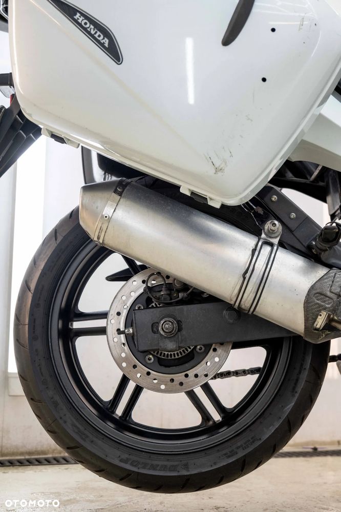 Honda CBF - 37