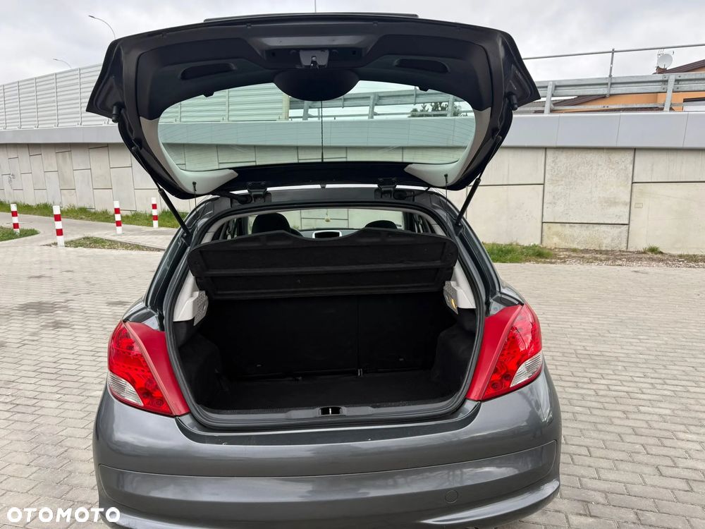 Peugeot 207 1.4 Active - 11