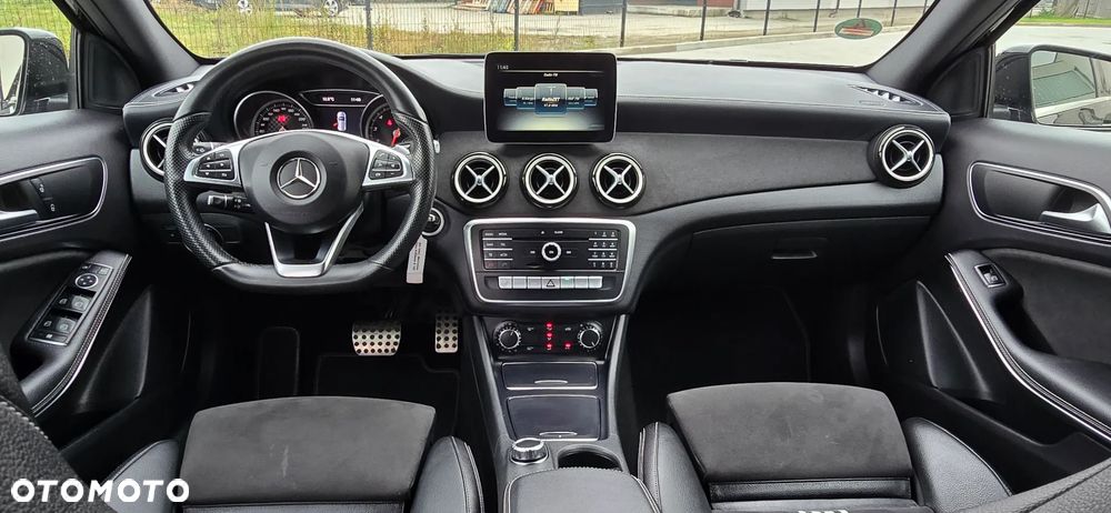 Mercedes-Benz Klasa A 180 7G-DCT AMG Line - 6