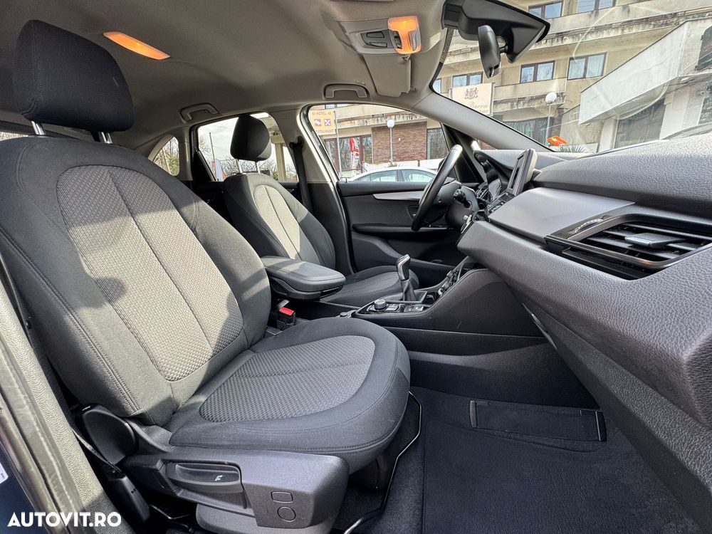 BMW Seria 2 218i - 14