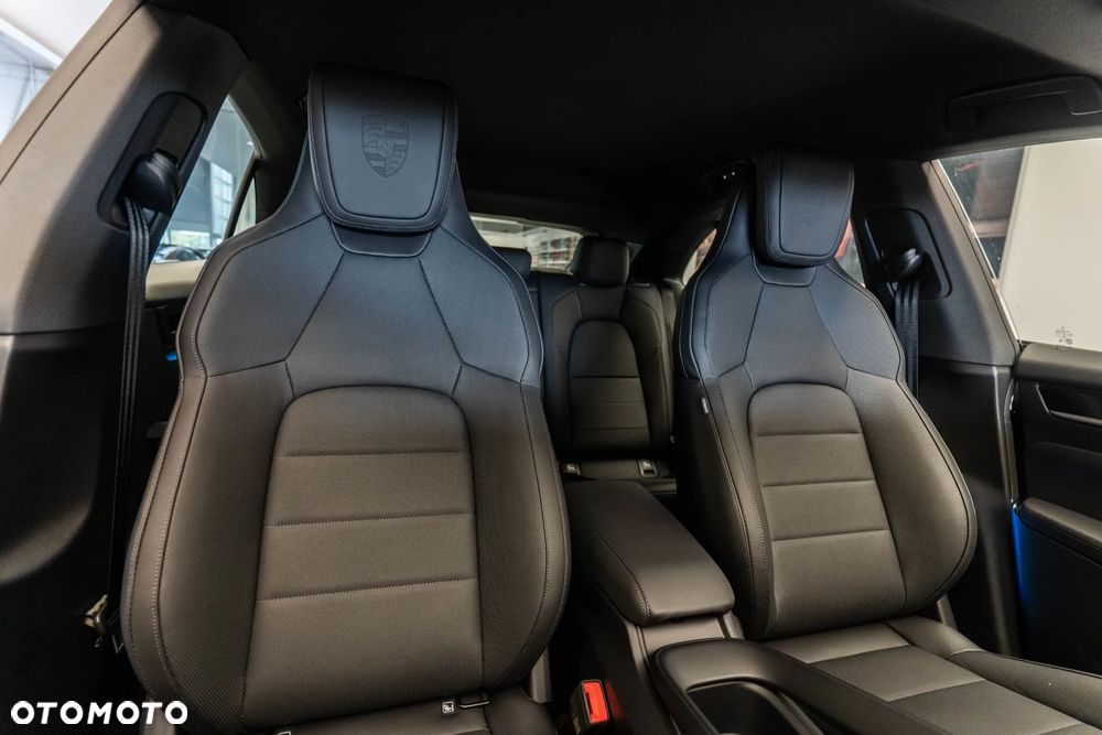 Porsche Macan - 16