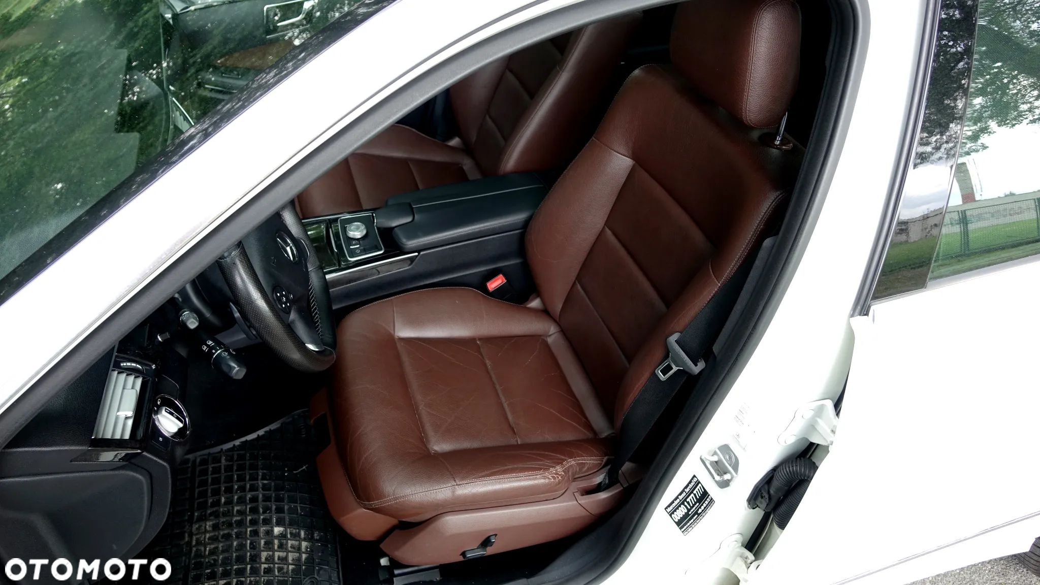 Mercedes-Benz Klasa E 300 CDI DPF BlueEFFICIENCY 7G-TRONIC Avantgarde - 9
