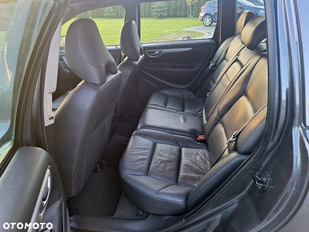 Volvo V70 2.4 Summum - 14