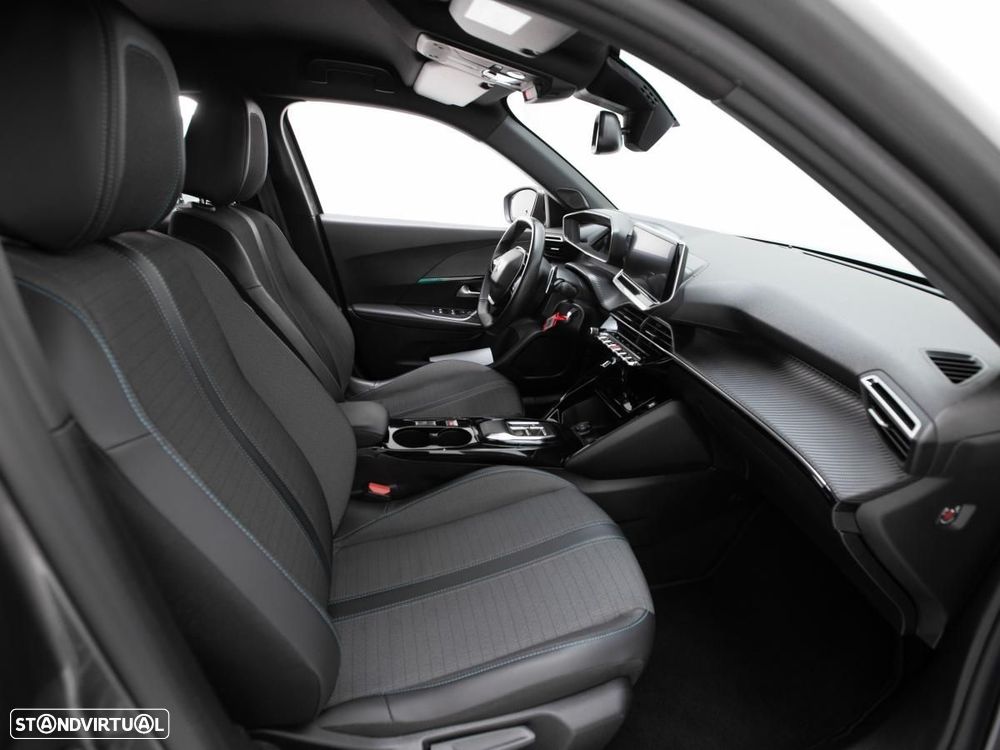 Peugeot 2008 1.5 BlueHDi Allure EAT8 - 8